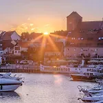 Apartamento Wohlfuehloase In Der Hafenresidenz Mit Balkon Und Wellness *
