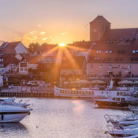 Διαμέρισμα Wohlfuehloase In Der Hafenresidenz Mit Balkon Und Wellness *