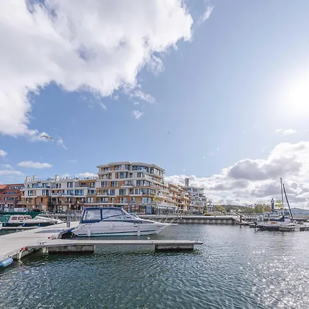 Διαμέρισμα Wohlfuehloase In Der Hafenresidenz Mit Balkon Und Wellness Βάρεν