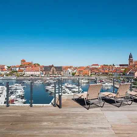 公寓 Wohlfuehloase In Der Hafenresidenz Mit Balkon Und Wellness 瓦伦