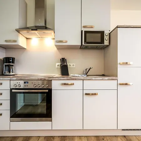 Wohlfuehloase In Der Hafenresidenz Mit Balkon Und Wellness *
