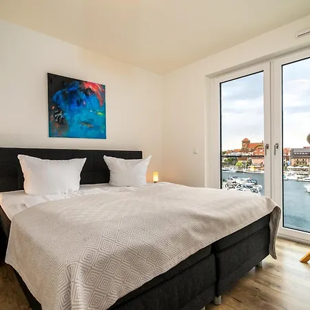 Wohlfuehloase In Der Hafenresidenz Mit Balkon Und Wellness Apartament Waren (Mueritz)